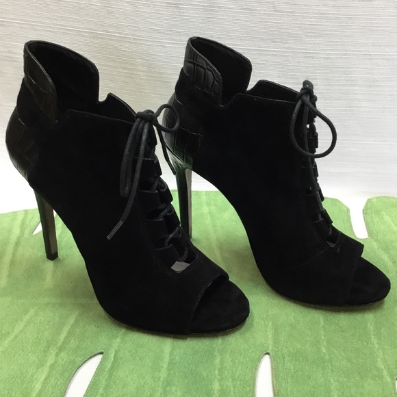 Striking Black Suede Leather Heels. - Picture 4 of 7